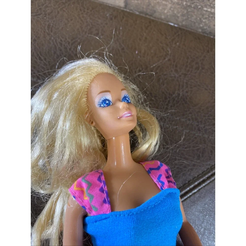 Vintage 80s Barbie‎ Doll in Easy Living Fashions Outfit 90s China 1966 On Back